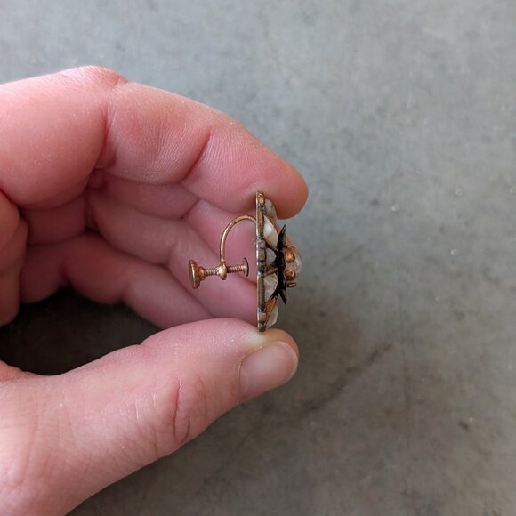 Vintage Fluss Glass Pink Stone Bronze Metal Screwback Earrings - Picture 4 of 8